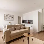 Superior - Free Parking