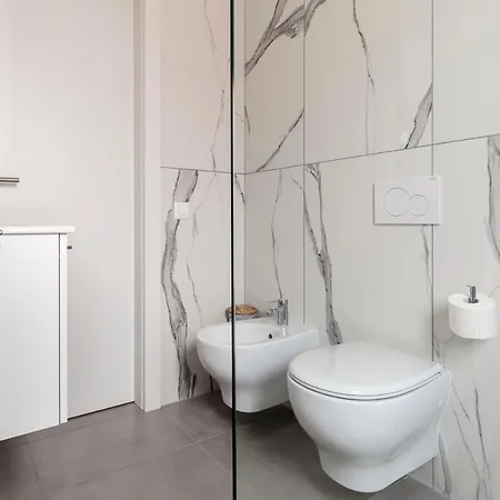 Superior - Free Parking