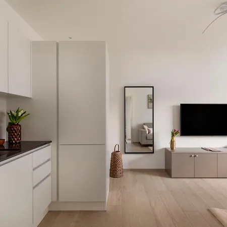 Superior - Free Parking