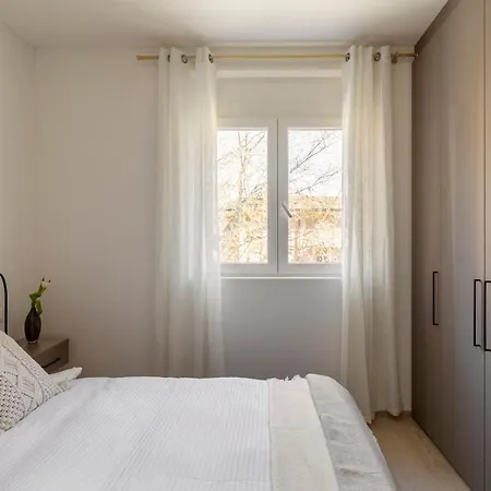 Superior - Free Parking