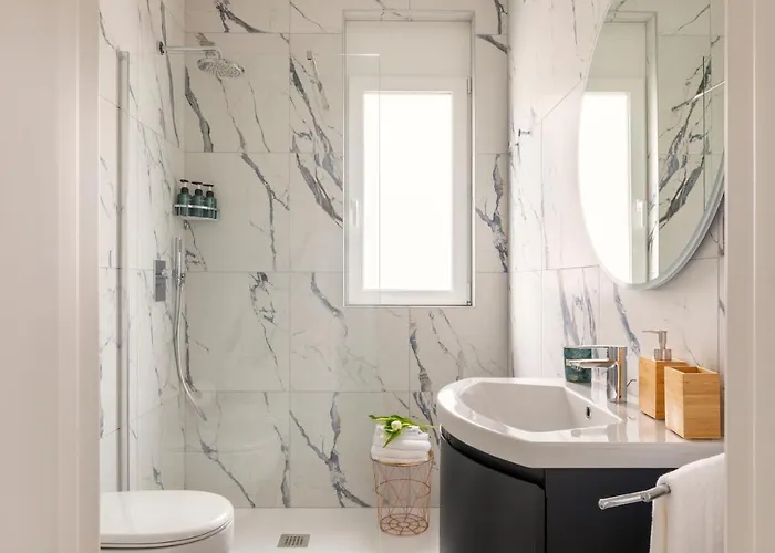 Superior - Free Parking *