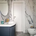 Superior - Free Parking *